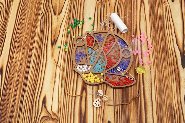 haftowany blat stołu